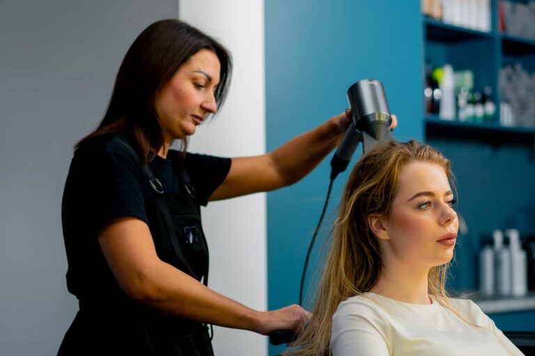 Pielęgnacja włosów niskoporowatych – Krok po kroku