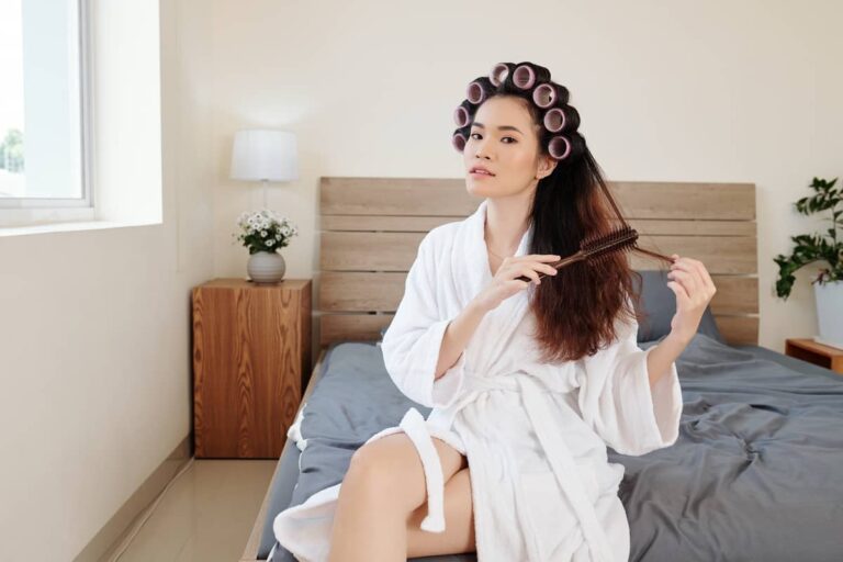 Trwała ondulacja w domu – Jak poprawnie ją przygotować?