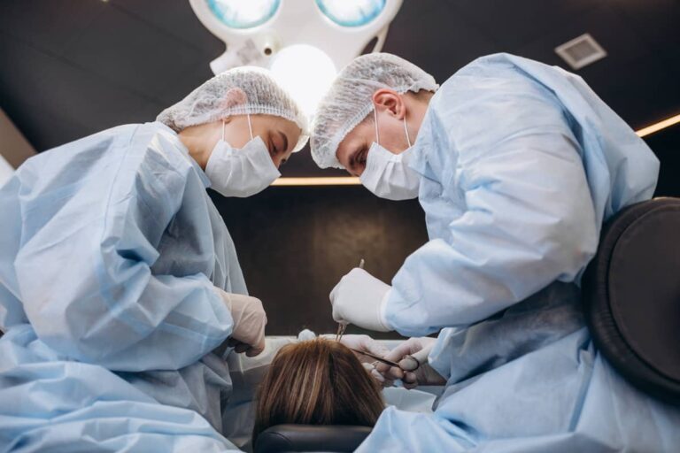 Jak wygląda przeszczep włosów? – Przeszczep włosów metodą fue