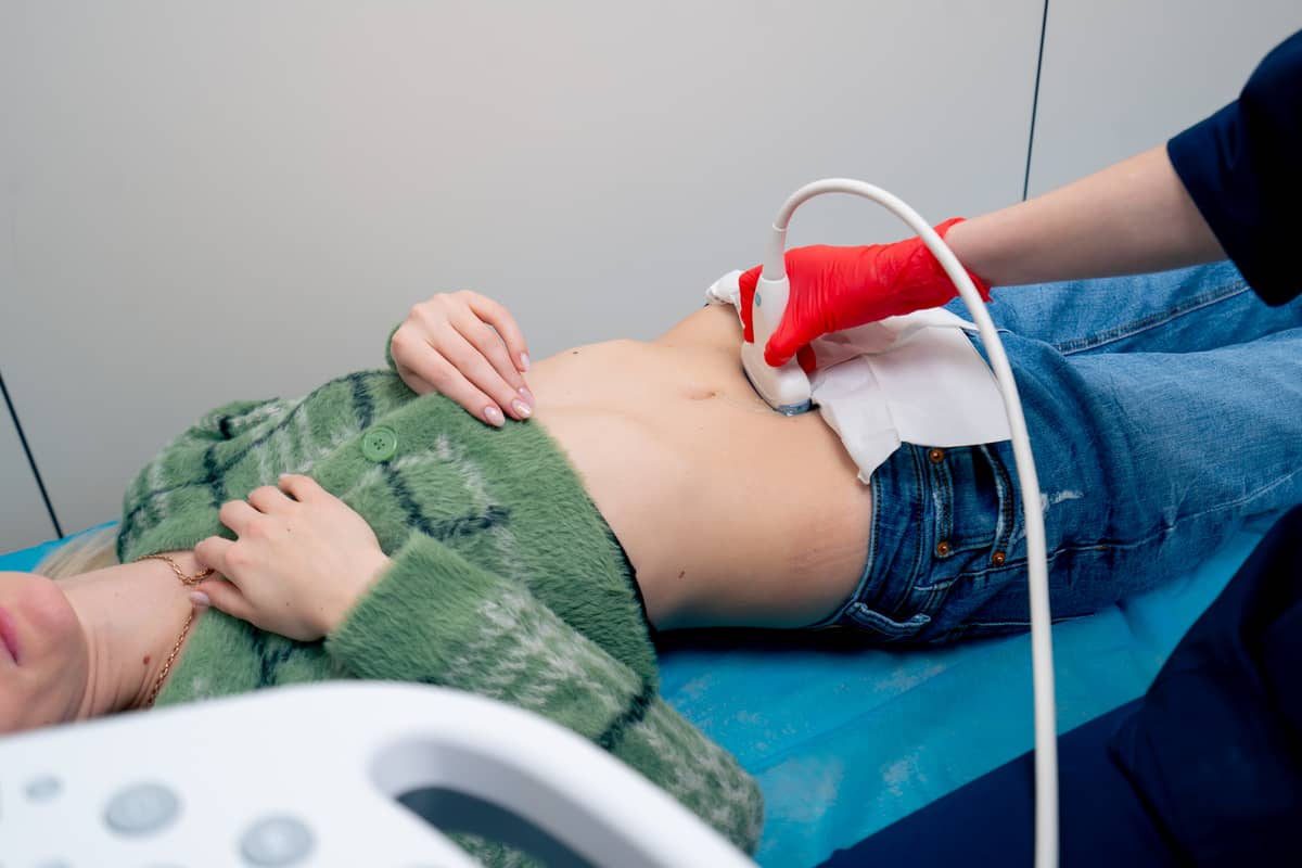 Fala uderzeniowa na brzuch